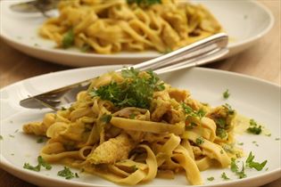 Curried chicken with pasta
