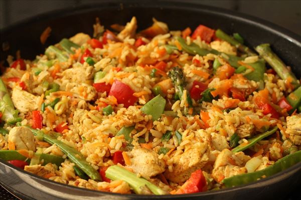Chicken and curry stir-fry